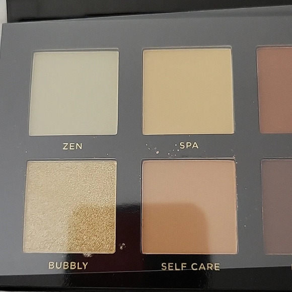 NWT ACE Beautè Serenity Eye Shadow Pallet - Picture 4 of 7